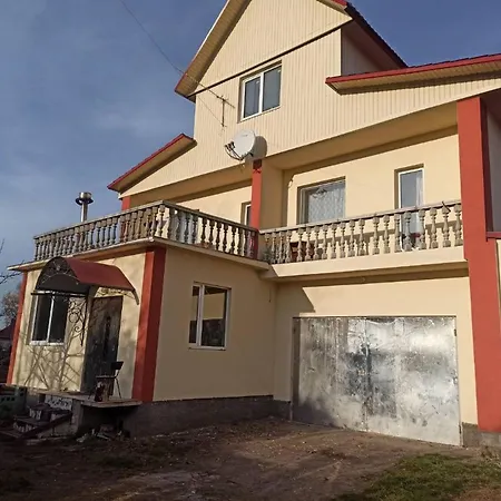 Khutorok Svergio Chesnovka Zewnętrze zdjęcie